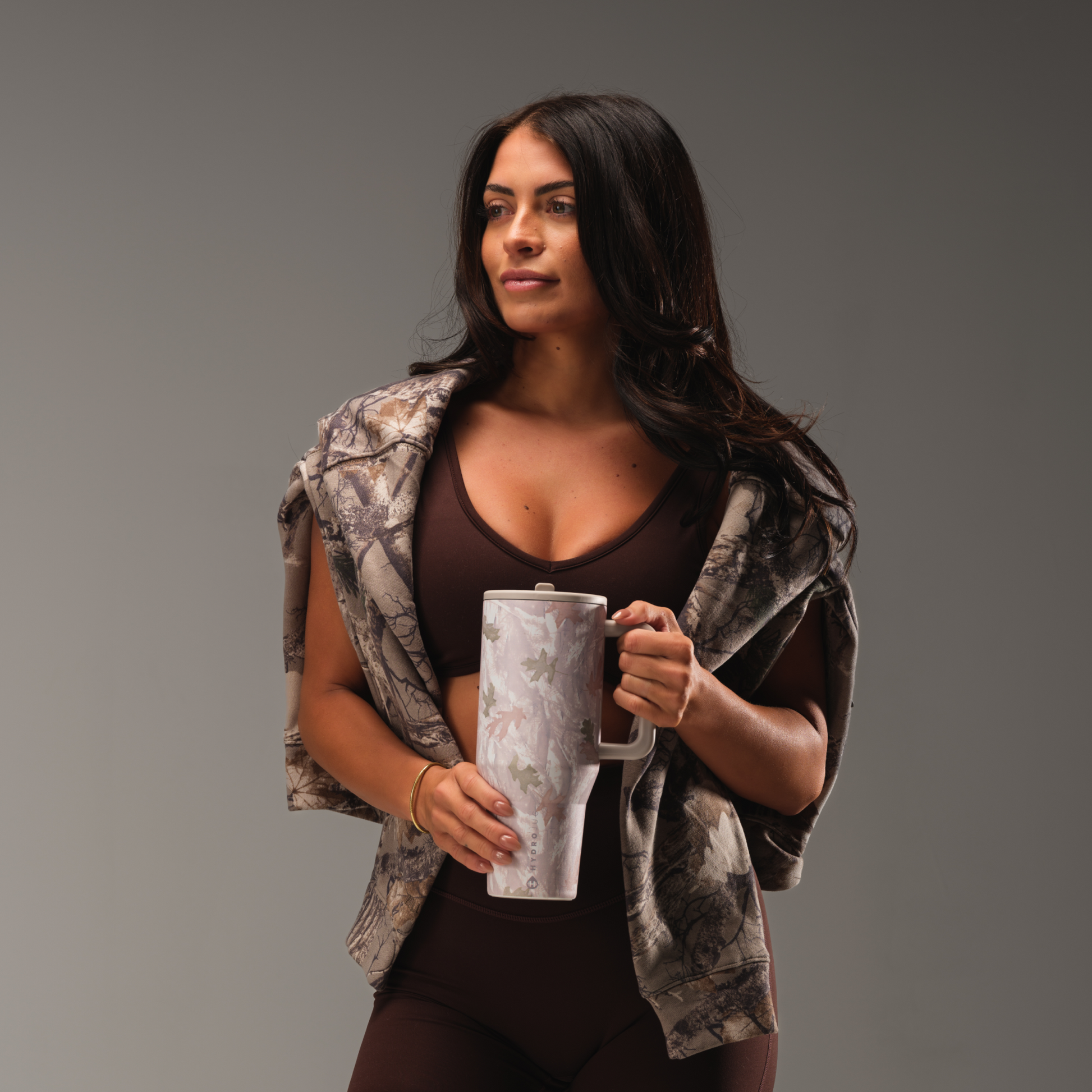 camo-32oz-946ml-l2 TRVL32-Camo-5-WPI.png