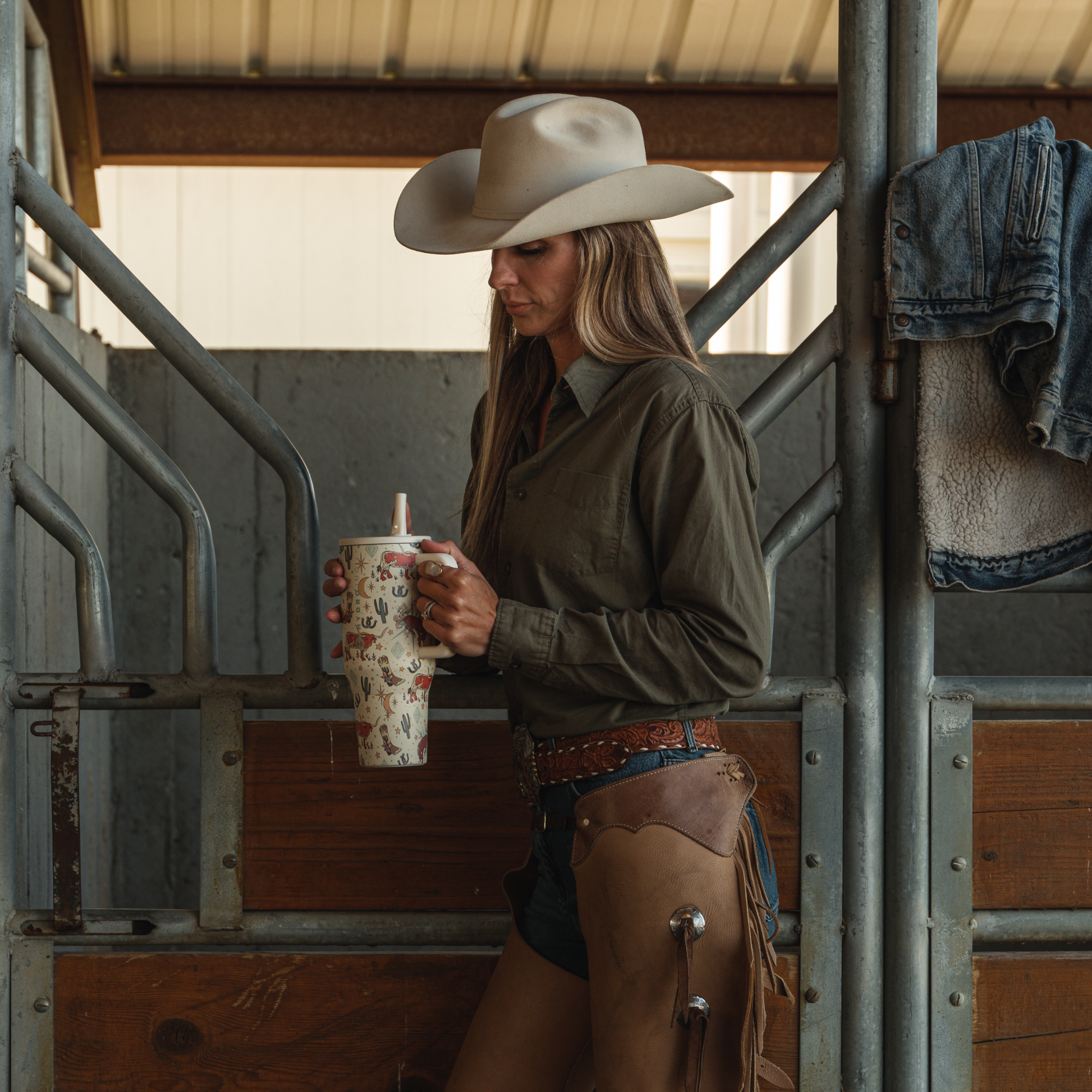 rodeo-32oz-946ml-i5 TRVL32-Rodeo-6-WPI.png