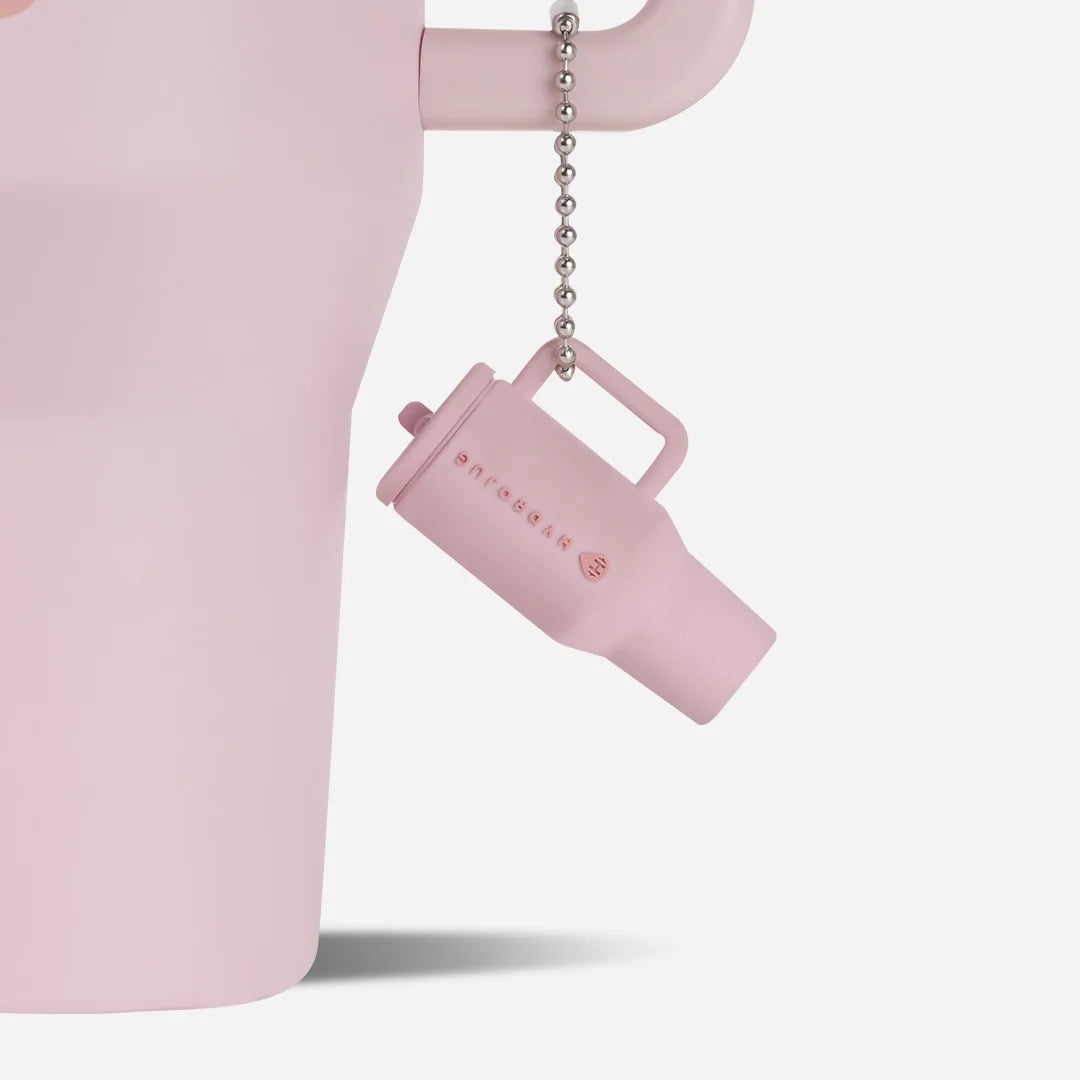 traveler-keychain-h2 Web-TravelerKeychainPhotos-PinkSand2.webp